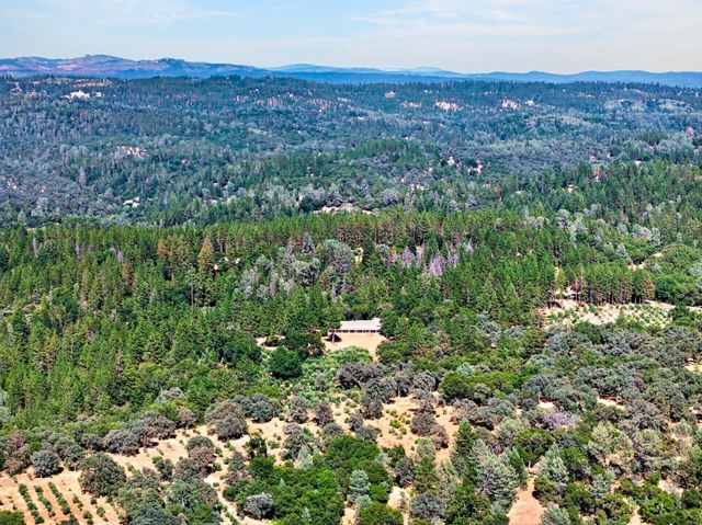 4000 Twin Ridges Rd, Placerville, CA 95667