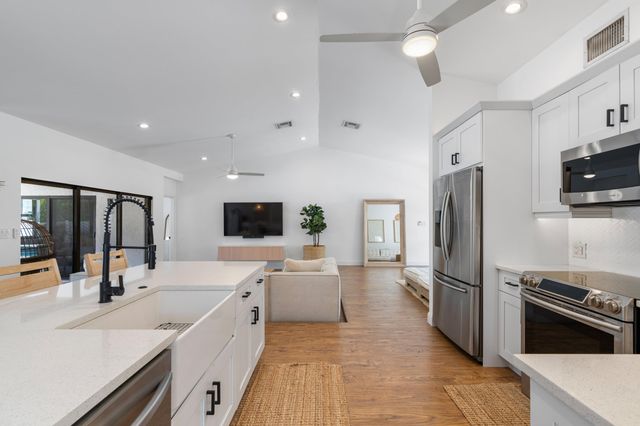 391 S Country Club Boulevard, Boca Raton, FL 33487