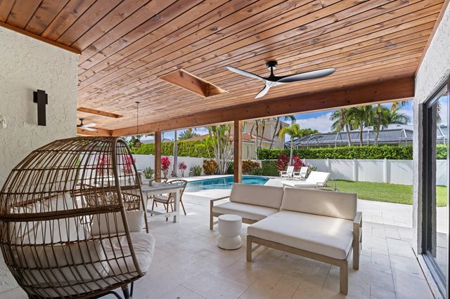 391 S Country Club Boulevard, Boca Raton, FL 33487