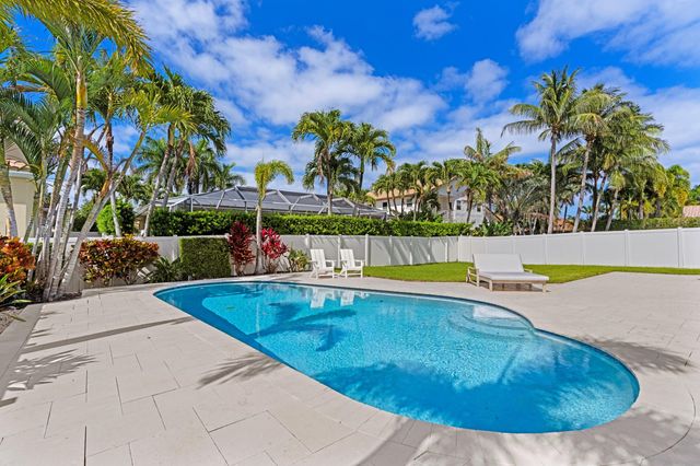 391 S Country Club Boulevard, Boca Raton, FL 33487
