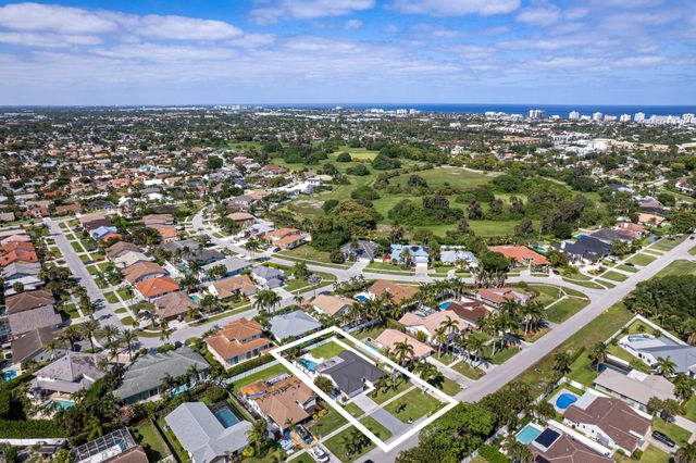 391 S Country Club Boulevard, Boca Raton, FL 33487