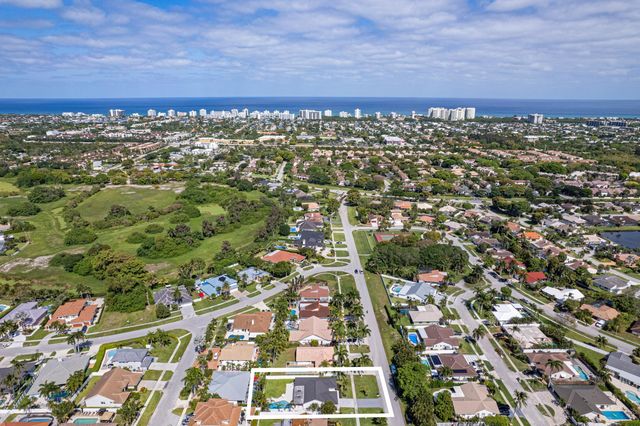 391 S Country Club Boulevard, Boca Raton, FL 33487