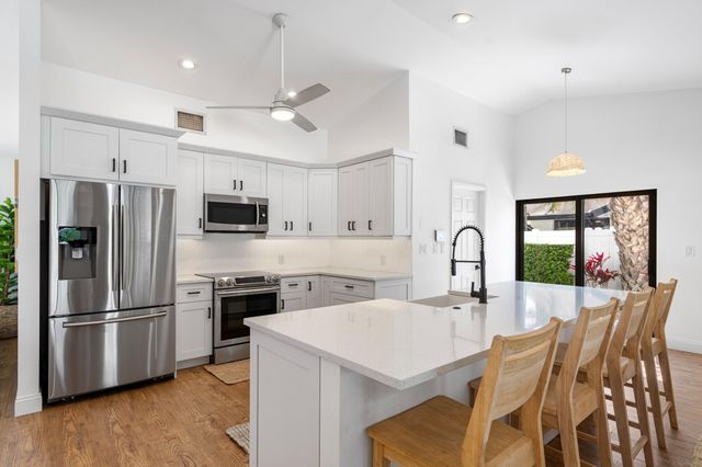 391 S Country Club Boulevard, Boca Raton, FL 33487