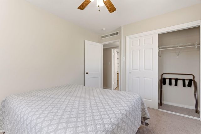 812 Madeira Drive NE, Albuquerque, NM 87108