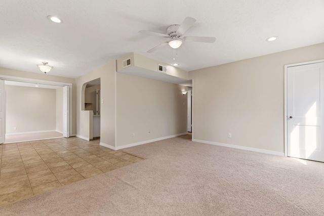 812 Madeira Drive NE, Albuquerque, NM 87108