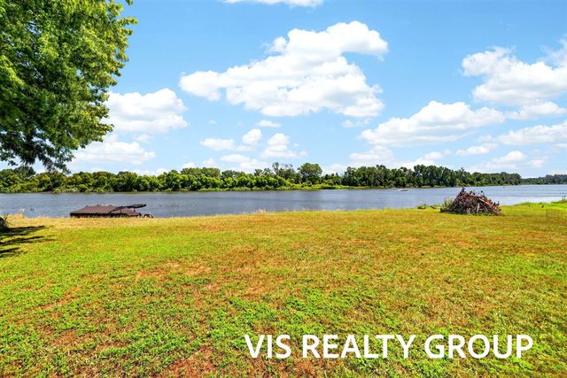 14911 Groenevelt Road, Spring Lake, MI 49456