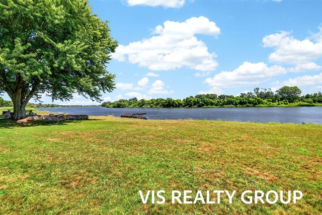 14911 Groenevelt Road, Spring Lake, MI 49456