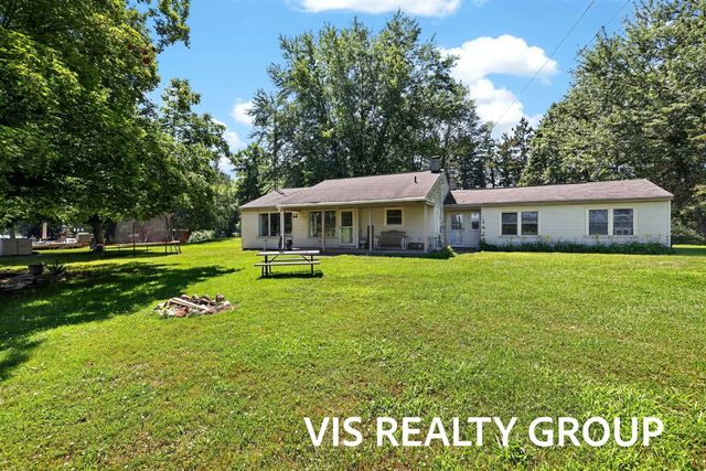 14911 Groenevelt Road, Spring Lake, MI 49456
