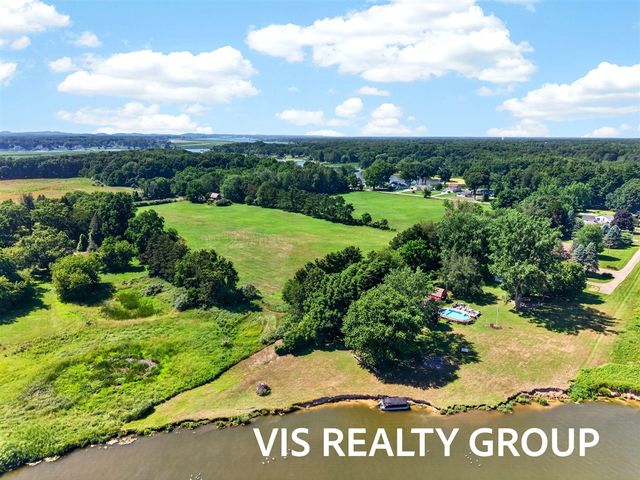 14911 Groenevelt Road, Spring Lake, MI 49456
