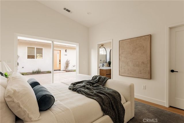 6441 Satsuma Avenue, North Hollywood, CA 91606