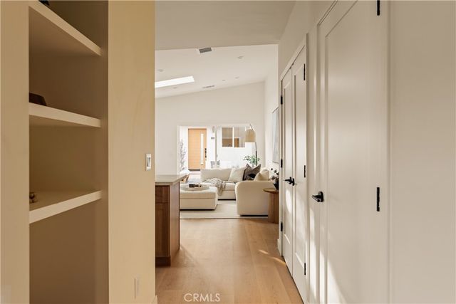 6441 Satsuma Avenue, North Hollywood, CA 91606