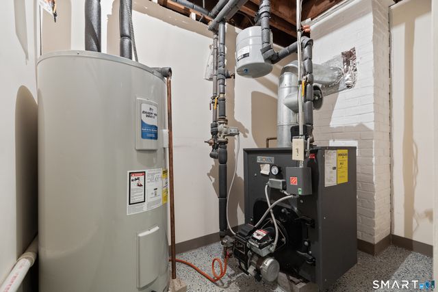 208 Mountain Street, Hartford, CT 06106