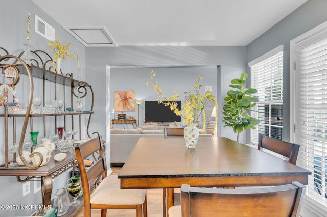1200B Thornbury Lane, Manchester, NJ 08759