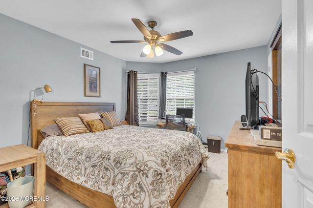 1200B Thornbury Lane, Manchester, NJ 08759
