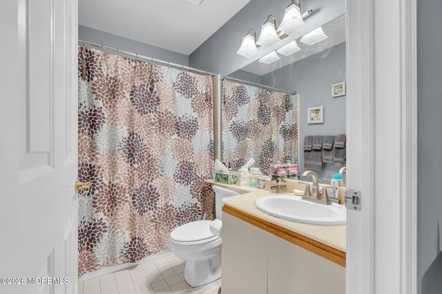 1200B Thornbury Lane, Manchester, NJ 08759
