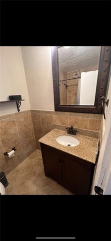 8650 SW 67th Avenue 1013, Pinecrest, FL 33156