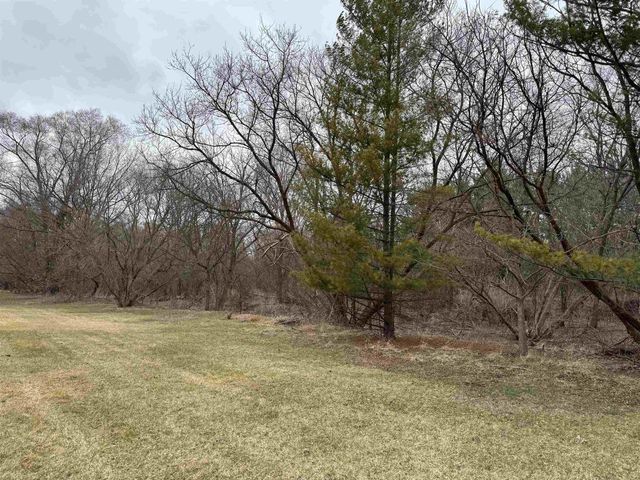 413 Colby Court, Janesville, WI 53546