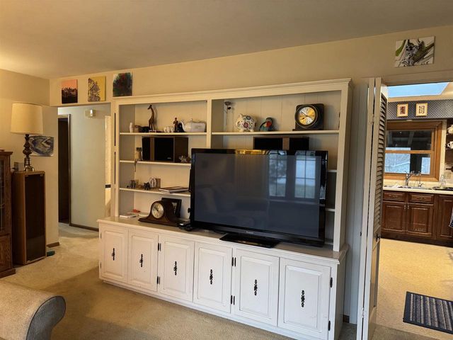 413 Colby Court, Janesville, WI 53546