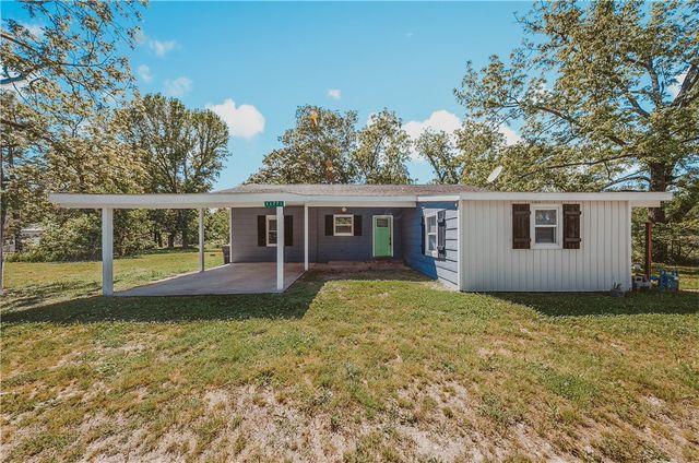 11771 Bredehoeft Road, Gentry, AR 72734