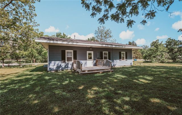 11771 Bredehoeft Road, Gentry, AR 72734