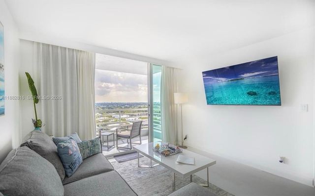 2670 E Sunrise Boulevard 1103, Fort Lauderdale, FL 33304
