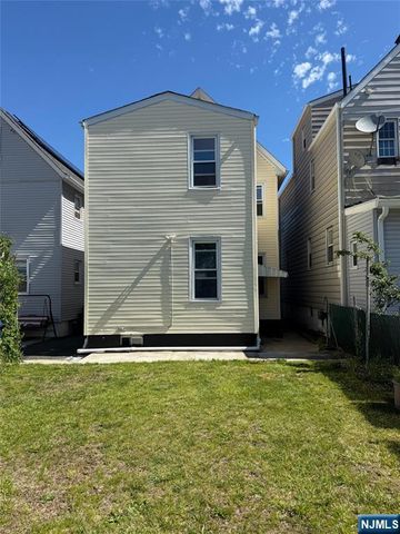 137 Central Avenue, Hackensack, NJ 07601