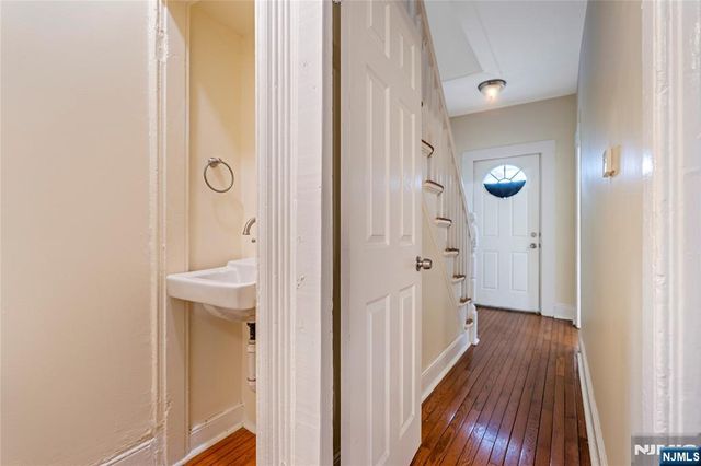 137 Central Avenue, Hackensack, NJ 07601