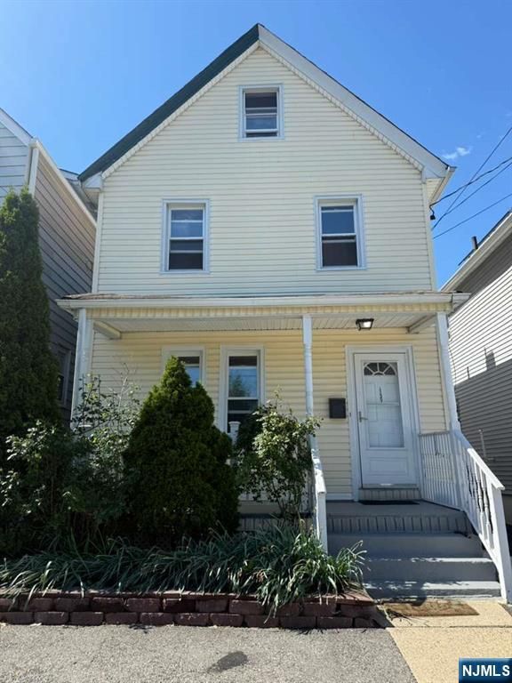 137 Central Avenue, Hackensack, NJ 07601