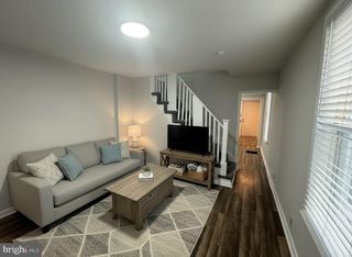 182 E SHARPNACK ST, Philadelphia, PA 19119