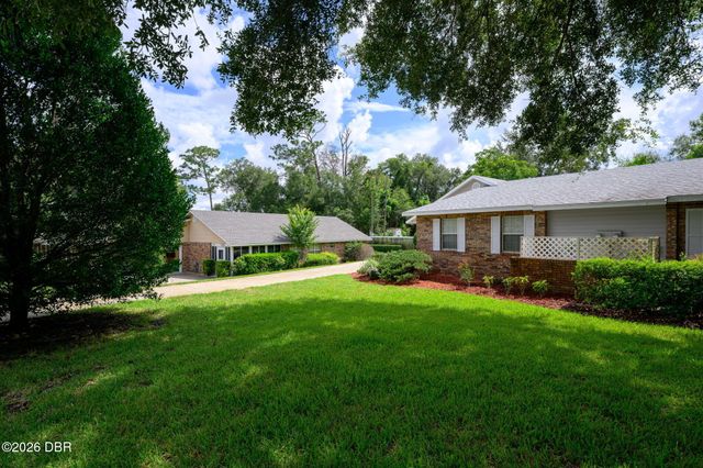 2525 S Glen Eagles Drive S, Deland, FL 32724
