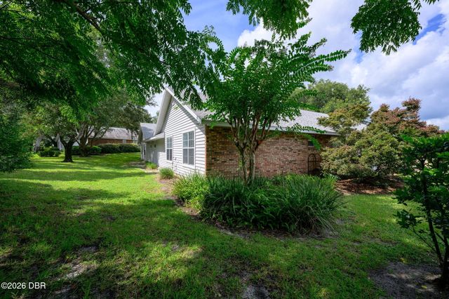 2525 S Glen Eagles Drive S, Deland, FL 32724