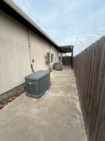 15642 Finistere St, Corpus Christi, TX 78418