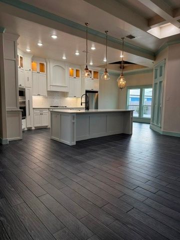 15642 Finistere St, Corpus Christi, TX 78418