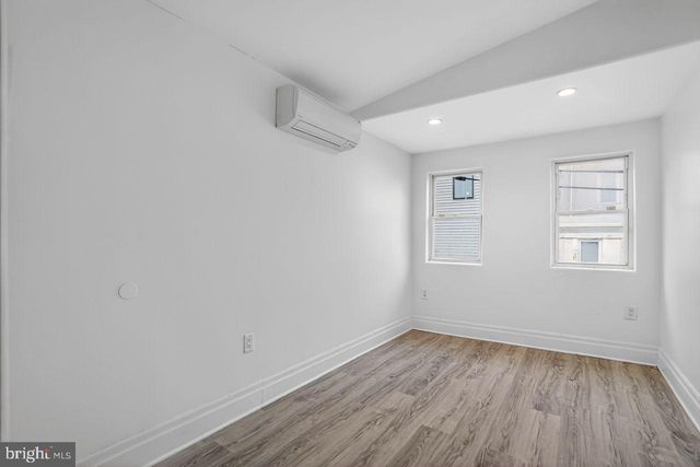 1302 N DOVER ST, Philadelphia, PA 19121