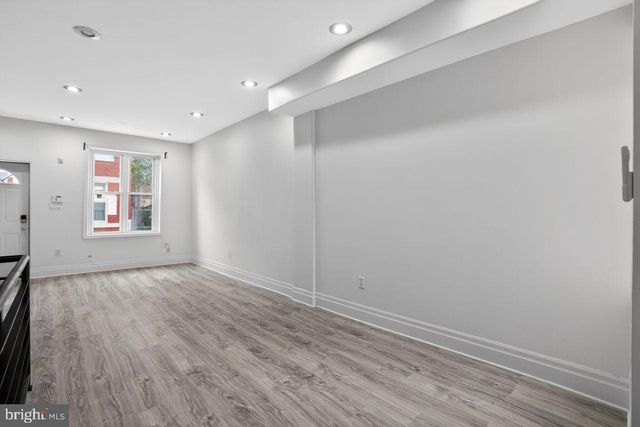 1302 N DOVER ST, Philadelphia, PA 19121