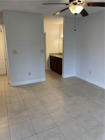 2900 NW 42nd Avenue A103, Coconut Creek, FL 33066