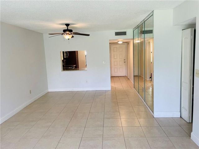 2900 NW 42nd Avenue A103, Coconut Creek, FL 33066