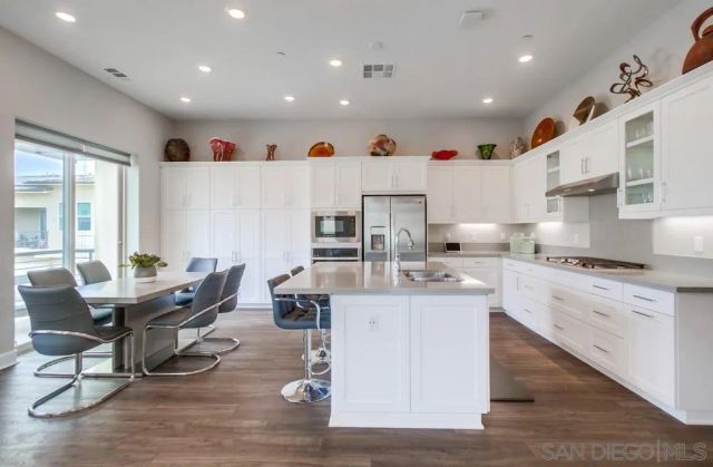16750 Coyote Bush Drive 116, San Diego, CA 92127