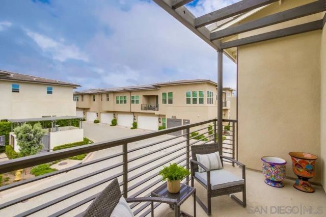 16750 Coyote Bush Drive 116, San Diego, CA 92127