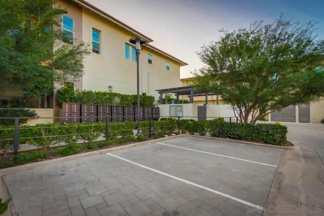 16750 Coyote Bush Drive 116, San Diego, CA 92127