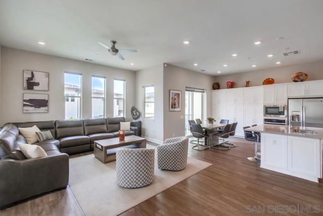 16750 Coyote Bush Drive 116, San Diego, CA 92127