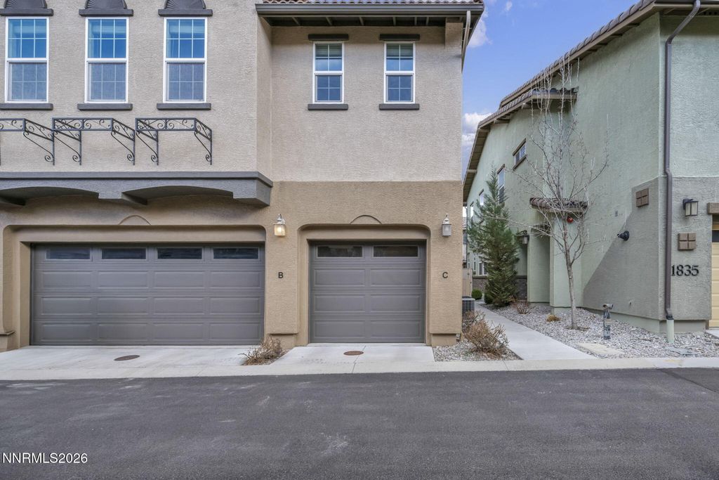 Image 2 of property listing at 1828 Wind Ranch Road C, Reno, NV 89521