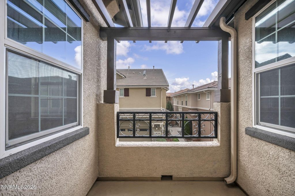 Image 4 of property listing at 1828 Wind Ranch Road C, Reno, NV 89521