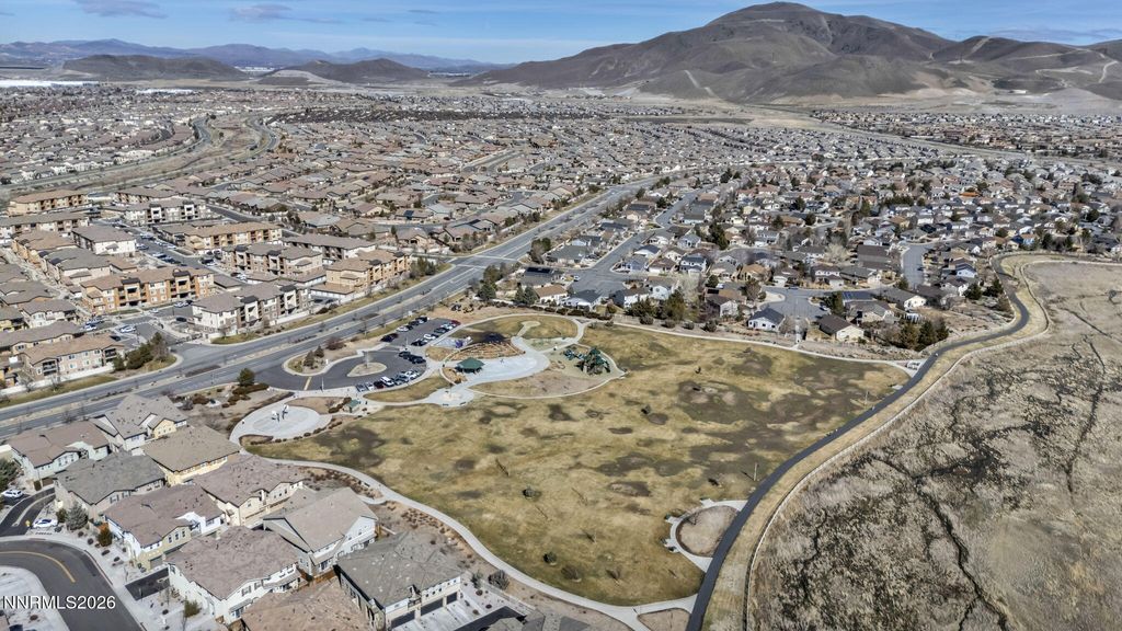 Image 8 of property listing at 1828 Wind Ranch Road C, Reno, NV 89521