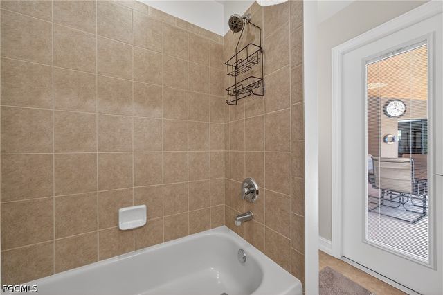 154 SE 21st TER, Cape Coral, FL 33990