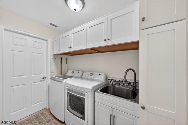 154 SE 21st TER, Cape Coral, FL 33990