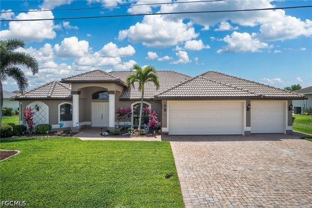 154 SE 21st TER, Cape Coral, FL 33990