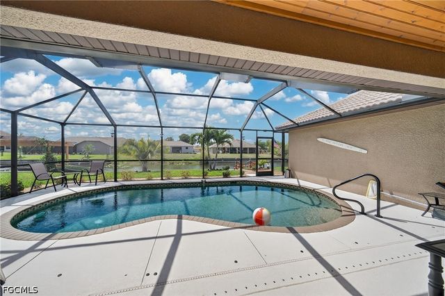 154 SE 21st TER, Cape Coral, FL 33990