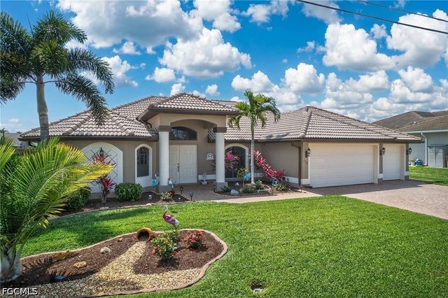 154 SE 21st TER, Cape Coral, FL 33990
