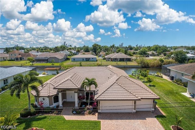154 SE 21st TER, Cape Coral, FL 33990